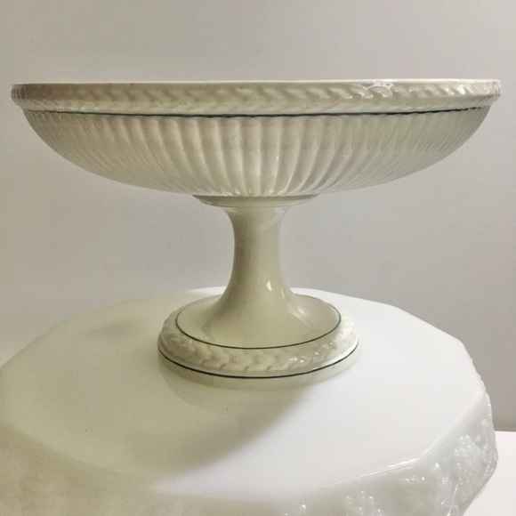 Antique Wedgwood ‘Belmar’ fluted compote - Picture 7 of 9